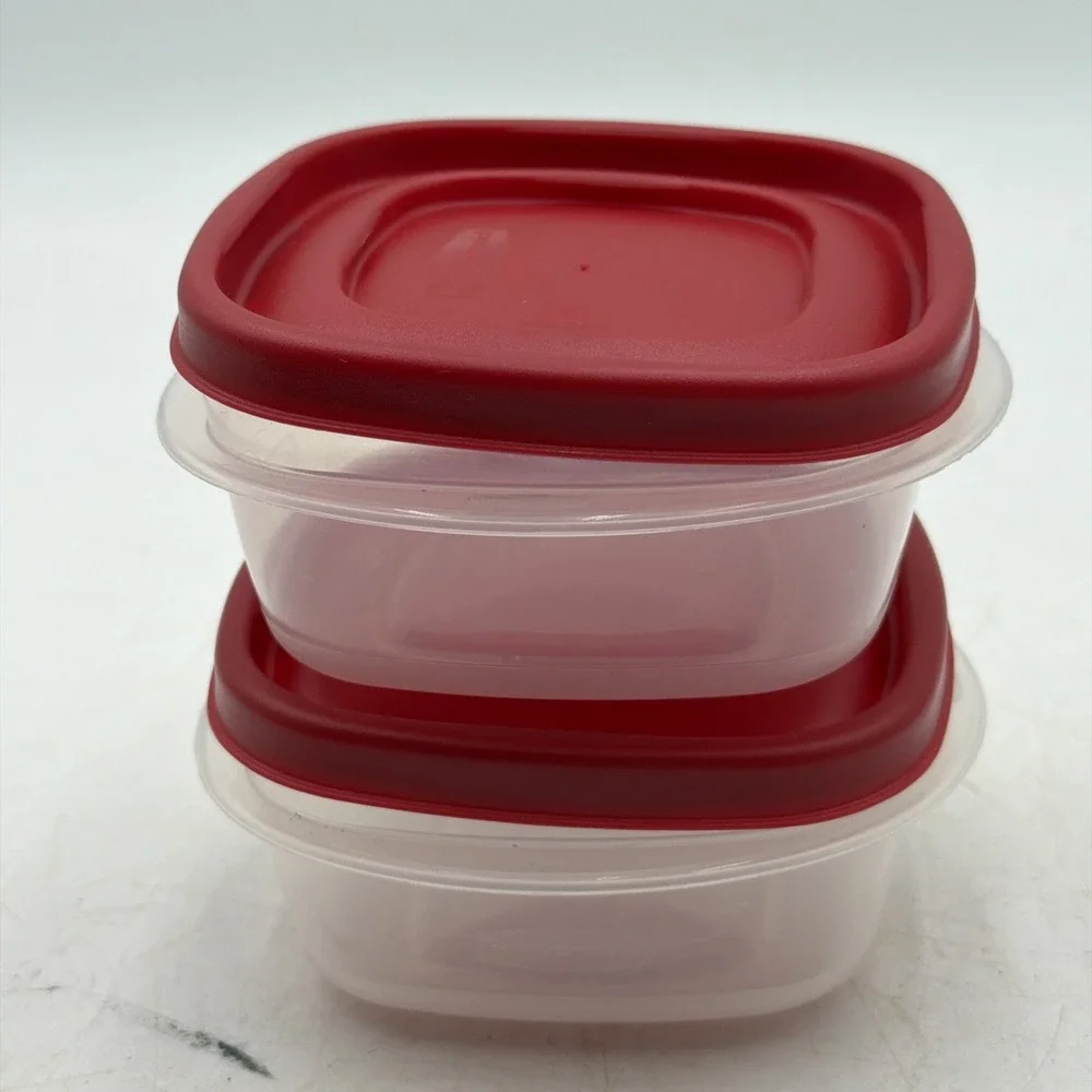 Rubbermaid #7J56 Food Storage Containers 1.25 Cup W/Red Lid Set of 2 Made USA